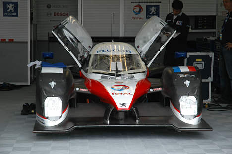 Der var meget roligt hos Peugeot teamet.
(Foto: Motorsporten.dk)